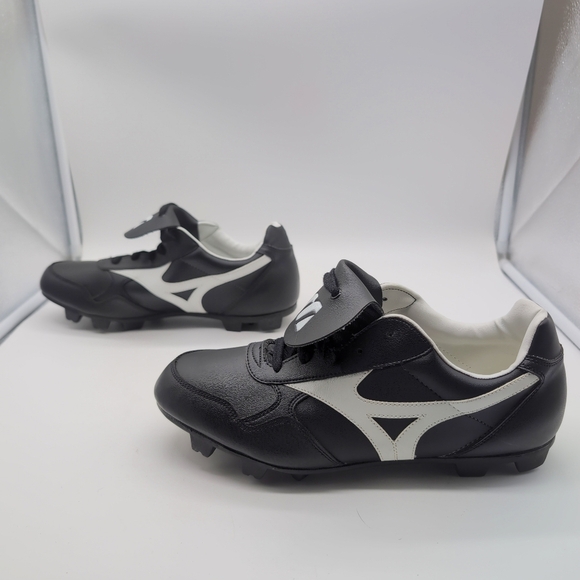 Mizuno Black and White Football Soccer Cleats Sz 10.5 NWOT - Picture 3 of 8